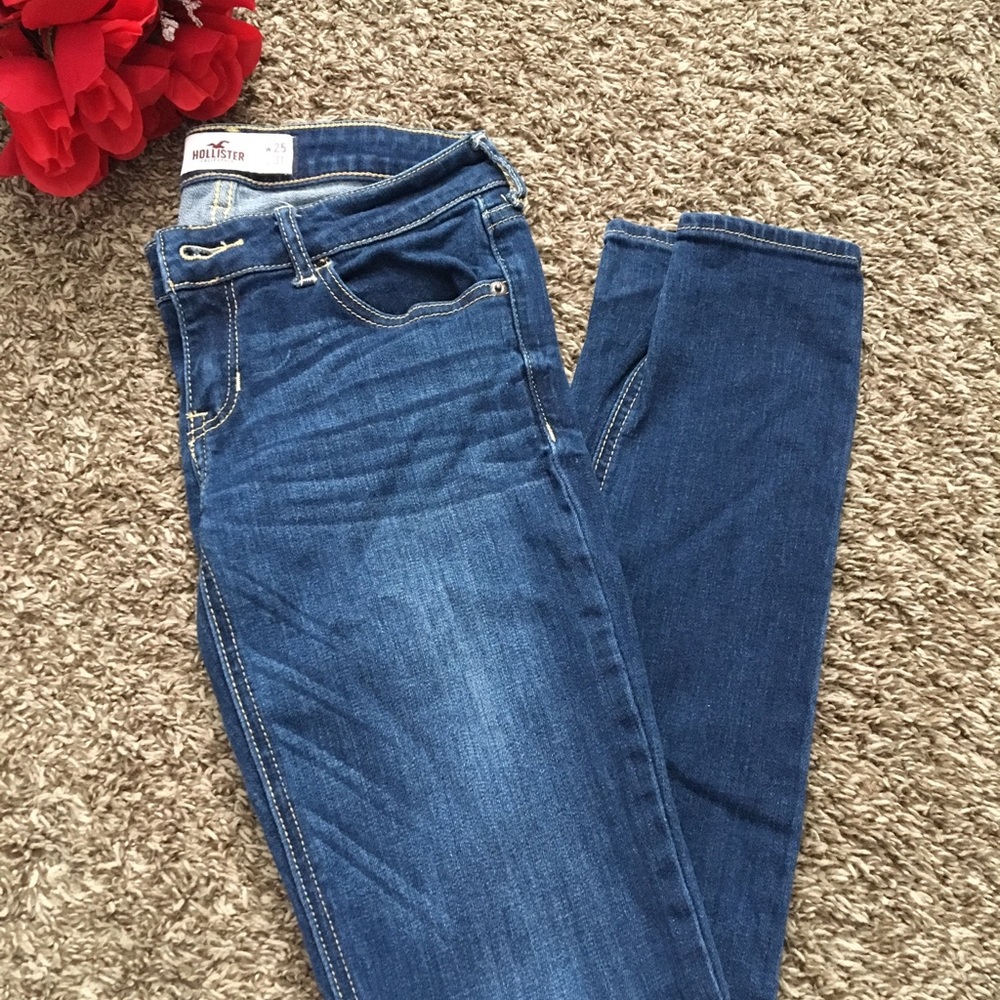 🌹HOLLISTER dark wash denim jeans size 1R 🌹